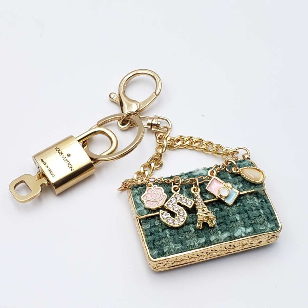 Louis Vuitton Gold Padlock 🔑 Authentic LV Unbranded Tweed Bag Keychain Charm - Picture 3 of 10